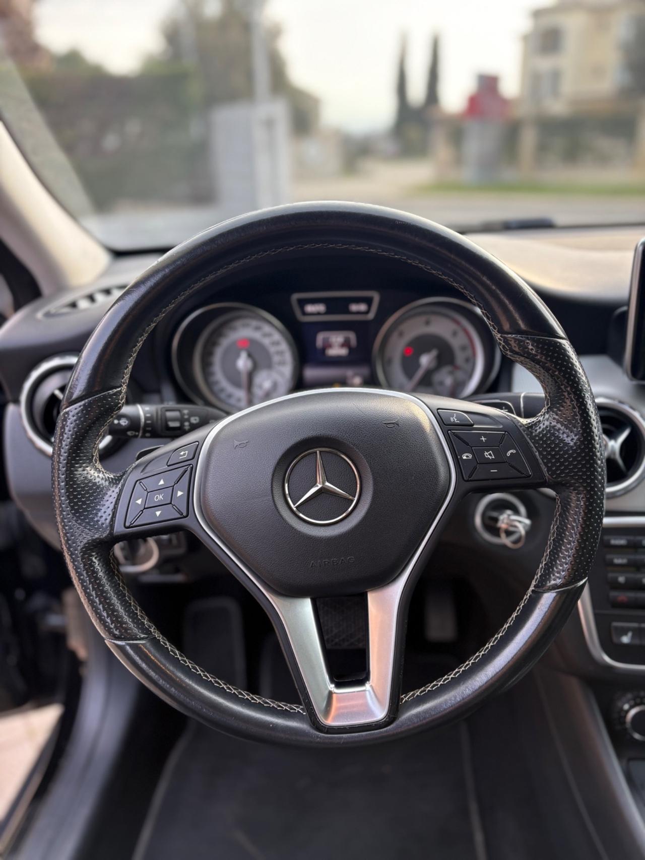 Mercedes-benz GLA 220 CDI Automatic 4Matic Executive