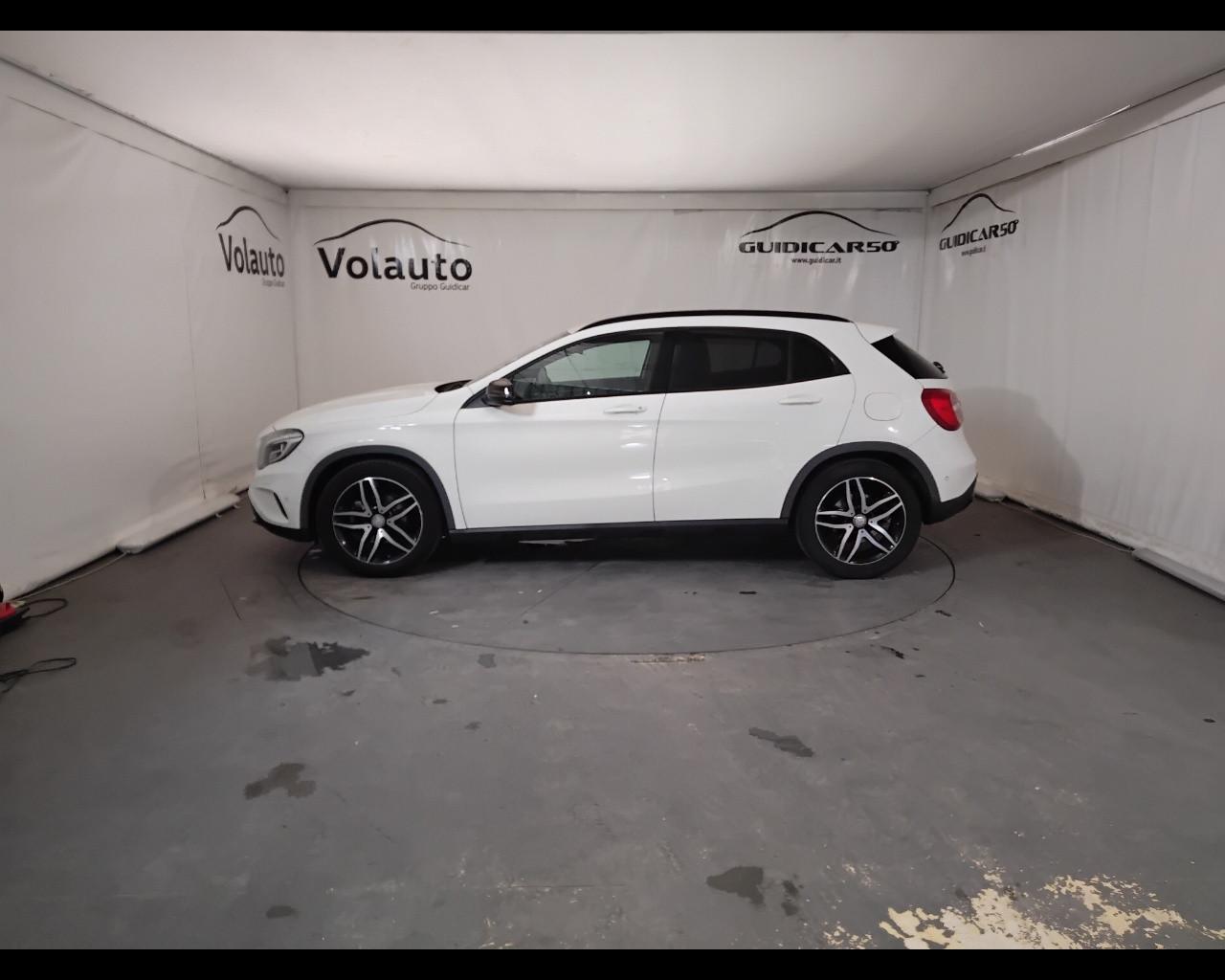 Mercedes-Benz GLA-X156 2014 - GLA 220 d (cdi) Sport 4matic 170cv auto