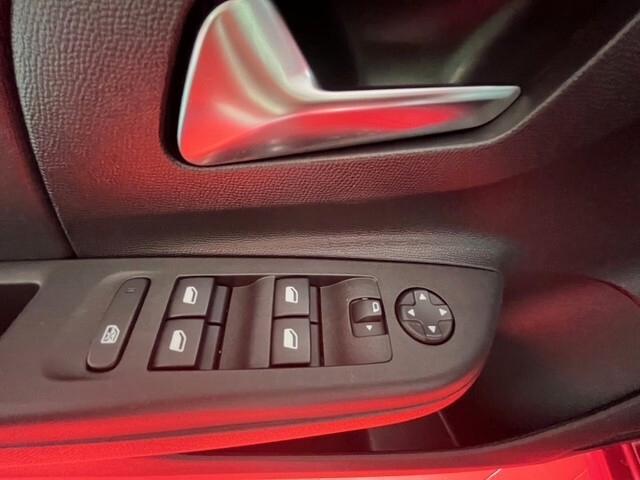 OPEL CORSA 1.2 i 16V 5 Porte DESIGN NAVIGATORE OK NEOPATENTATI