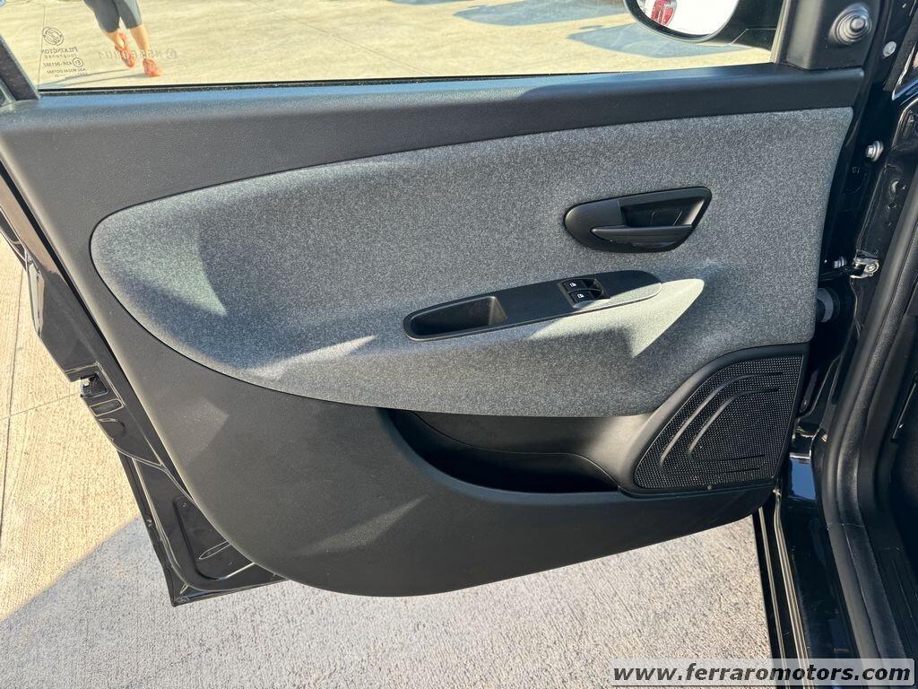 Lancia Ypsilon silver SOLO 51000KM A SOLI 125 EURO AL MESE