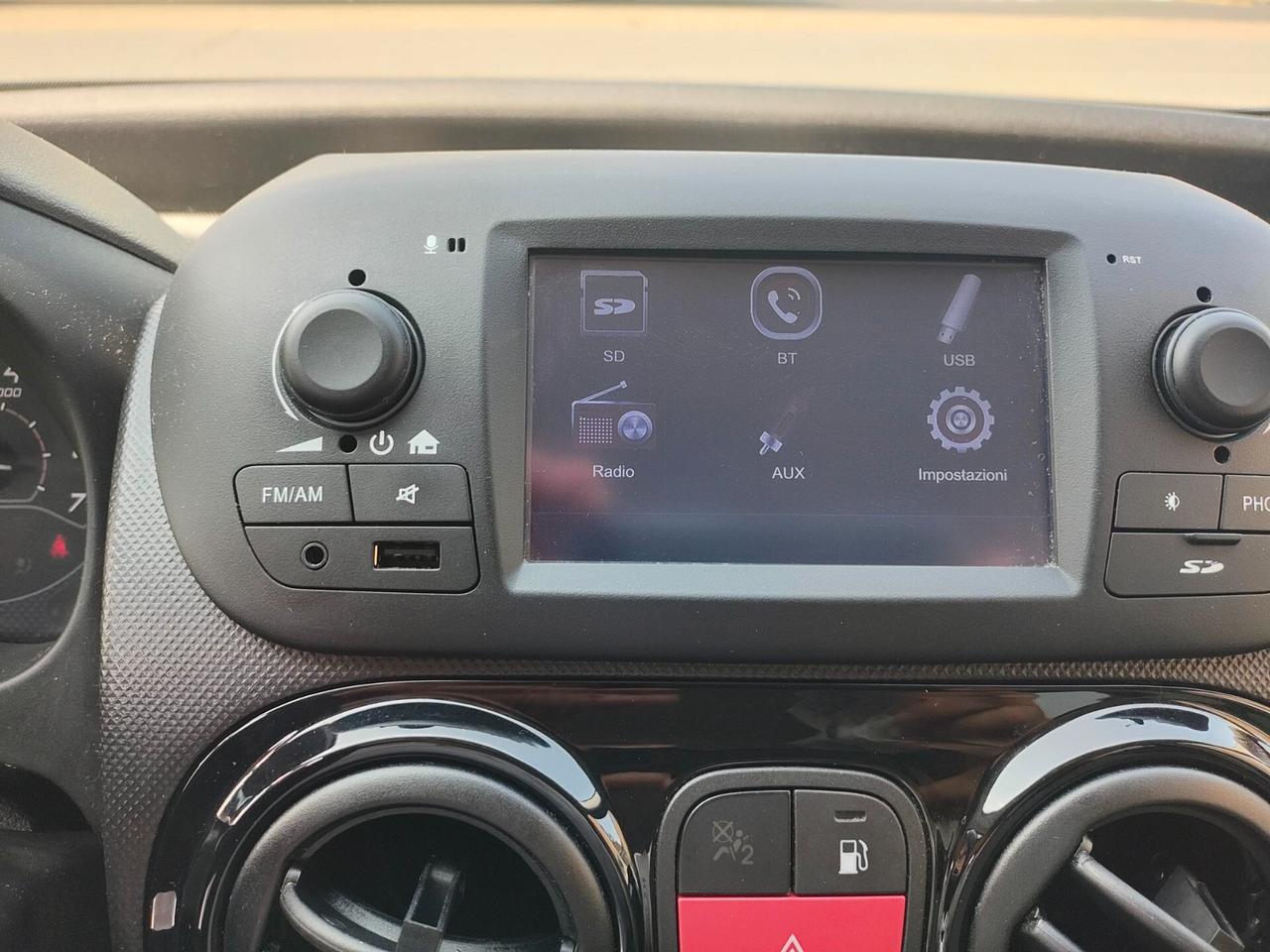 FIAT QUBO 1.4 77CV METANO KM 118214-2018