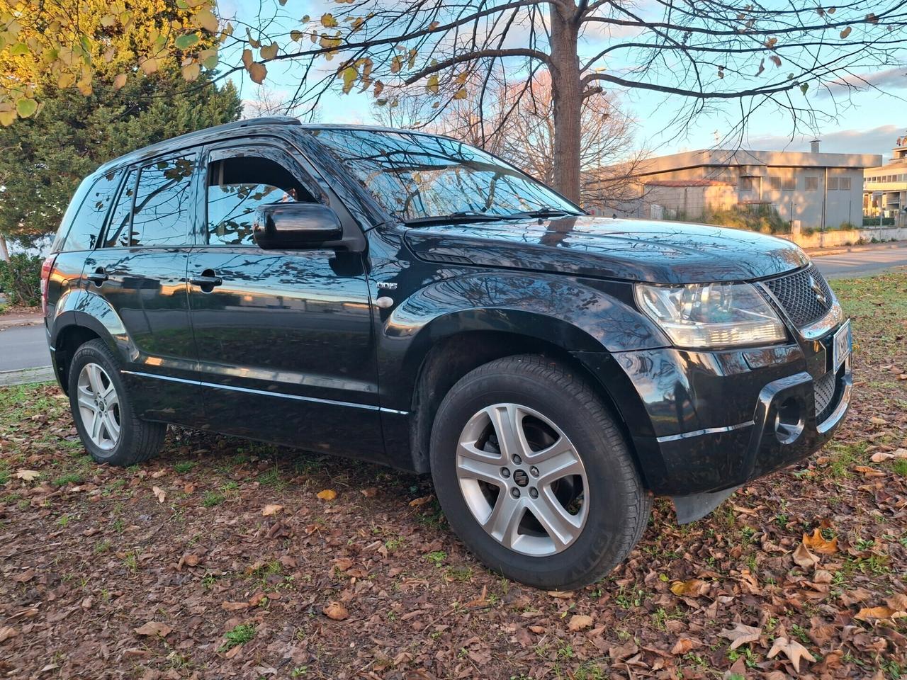 Suzuki Grand Vitara 1.9 DDiS-PELLE-TETTO-RADICA-
