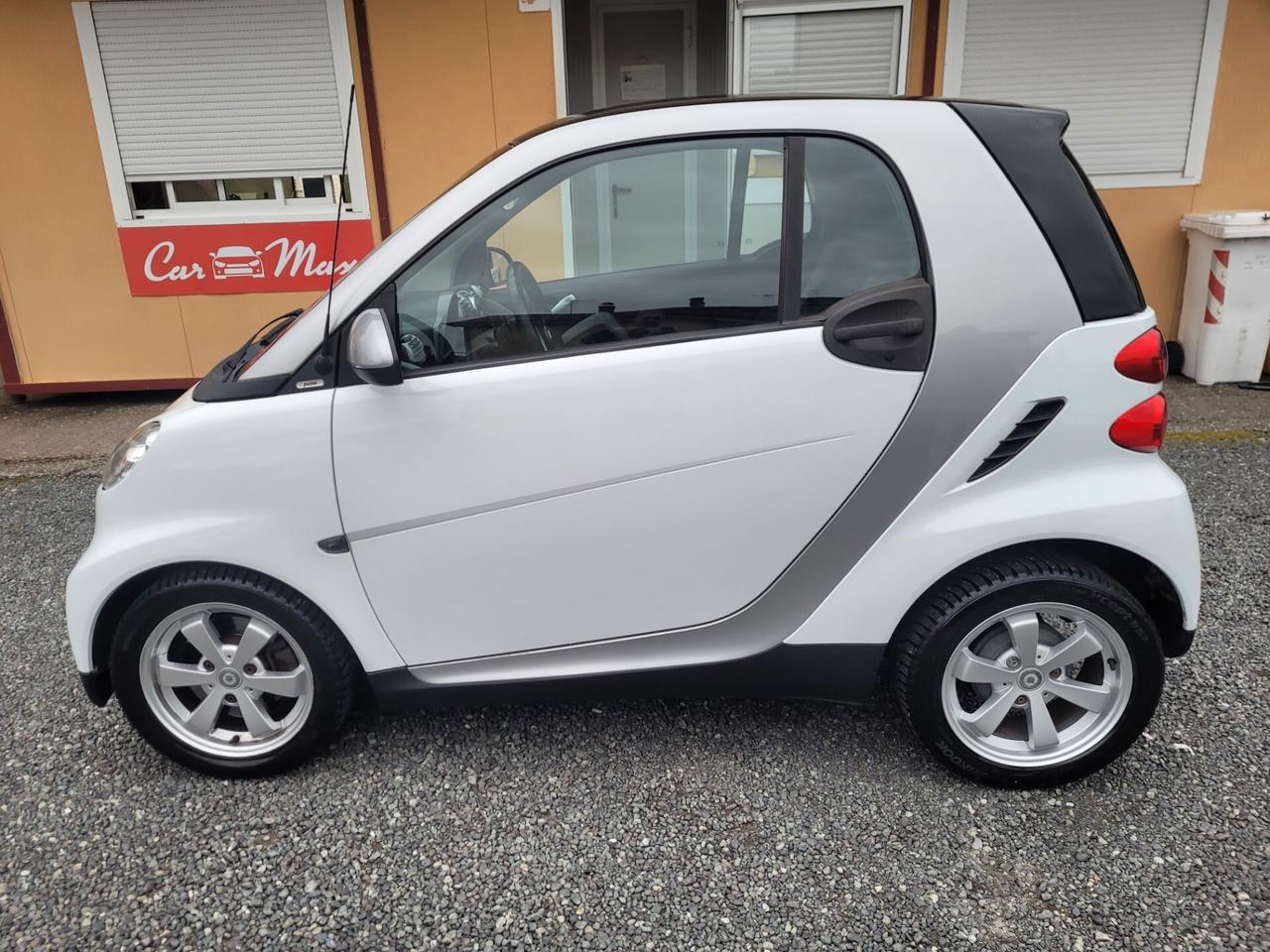 Smart ForTwo 1000 52 kW NEOPATENTATI