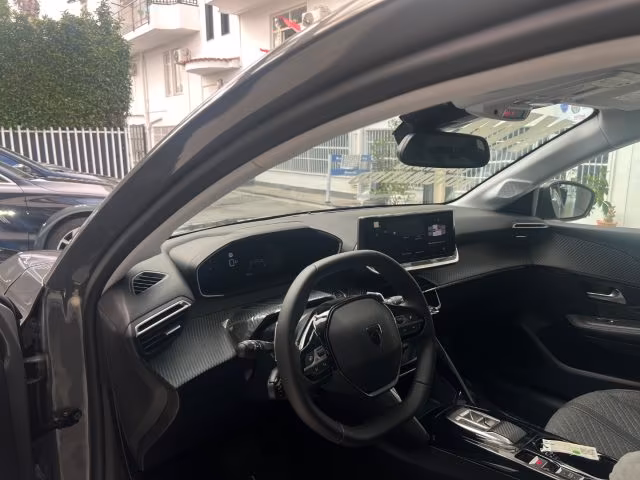 PEUGEOT 208 Hybrid 110 e-DCS6 Allure da ?229,00 mensili