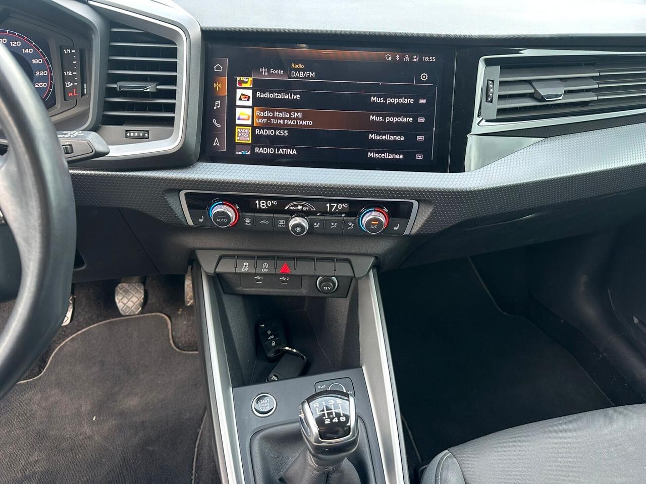 Audi A1 citycarver 35 TFSI IDENTITY BLACK/PROMO