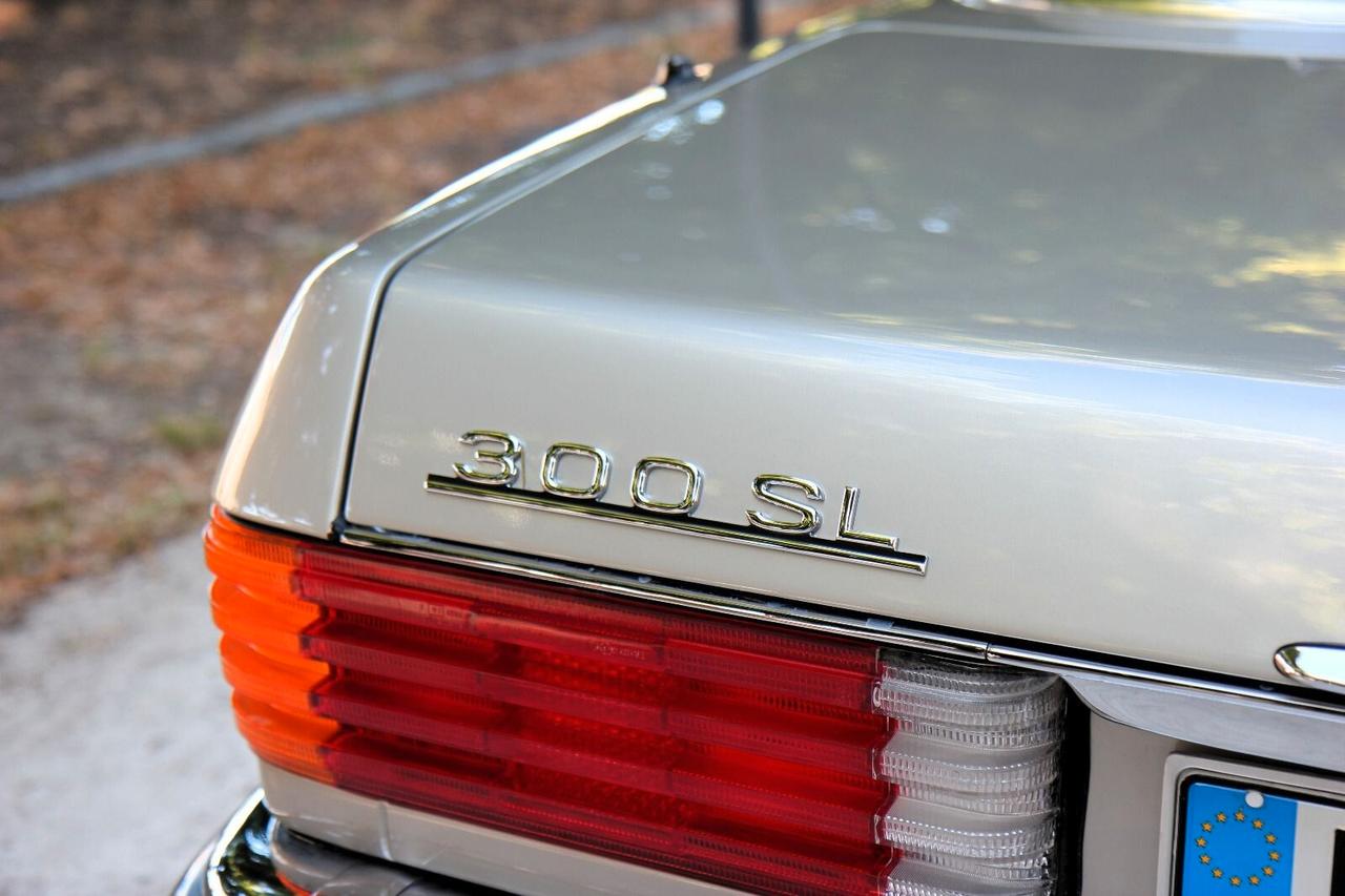 Mercedes-benz SL 300 cabriolet