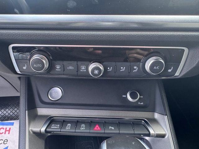 AUDI Q3 SPB 35TDI S-tronic Identity Black S-line SPORTBACK