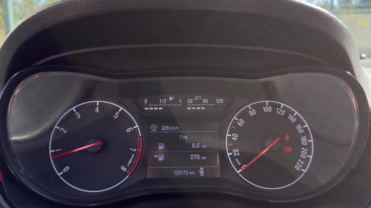 Opel Corsa 1.4 90CV Coupé b-Color 2015