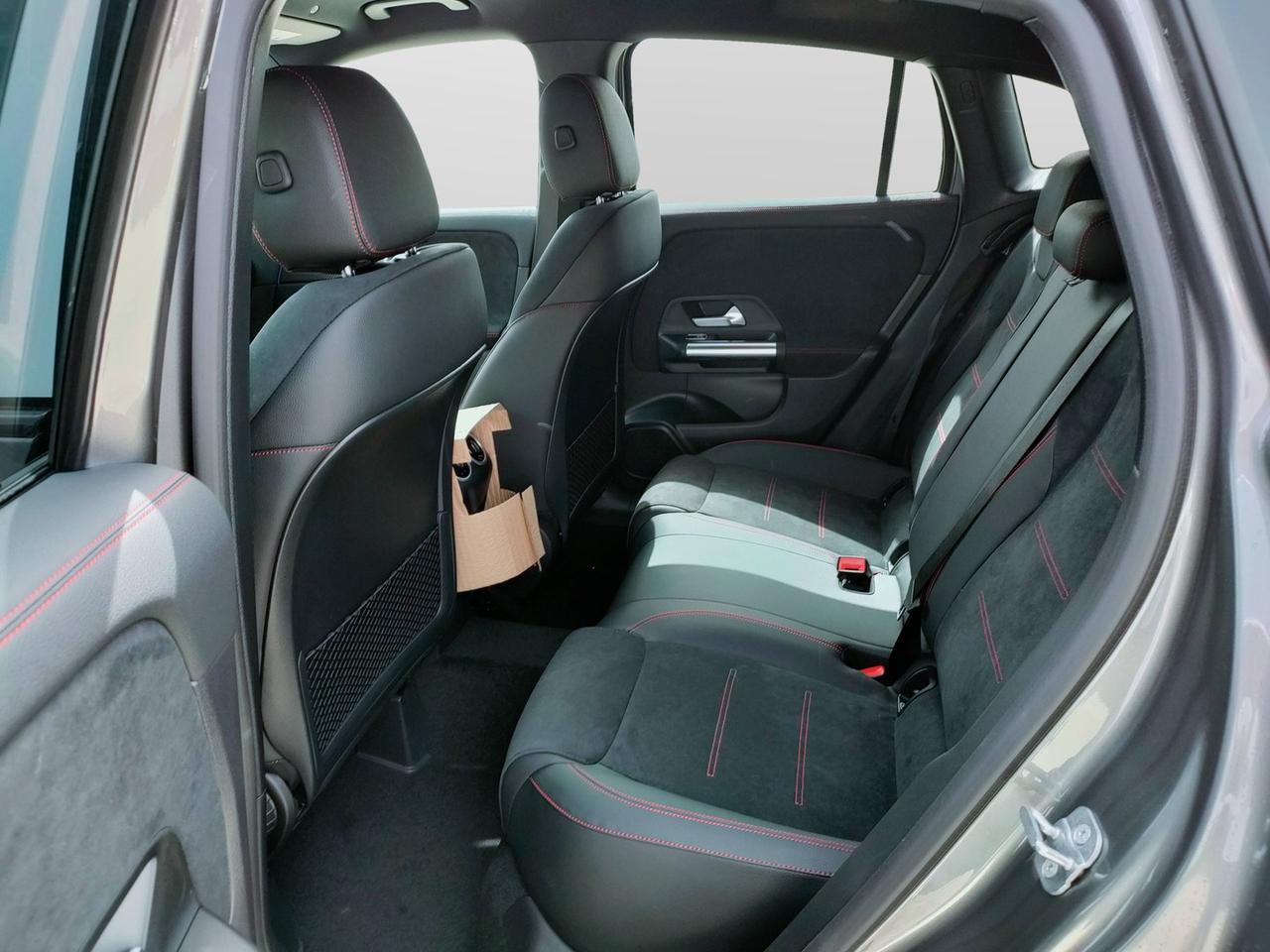 Mercedes-Benz GLA 200 d