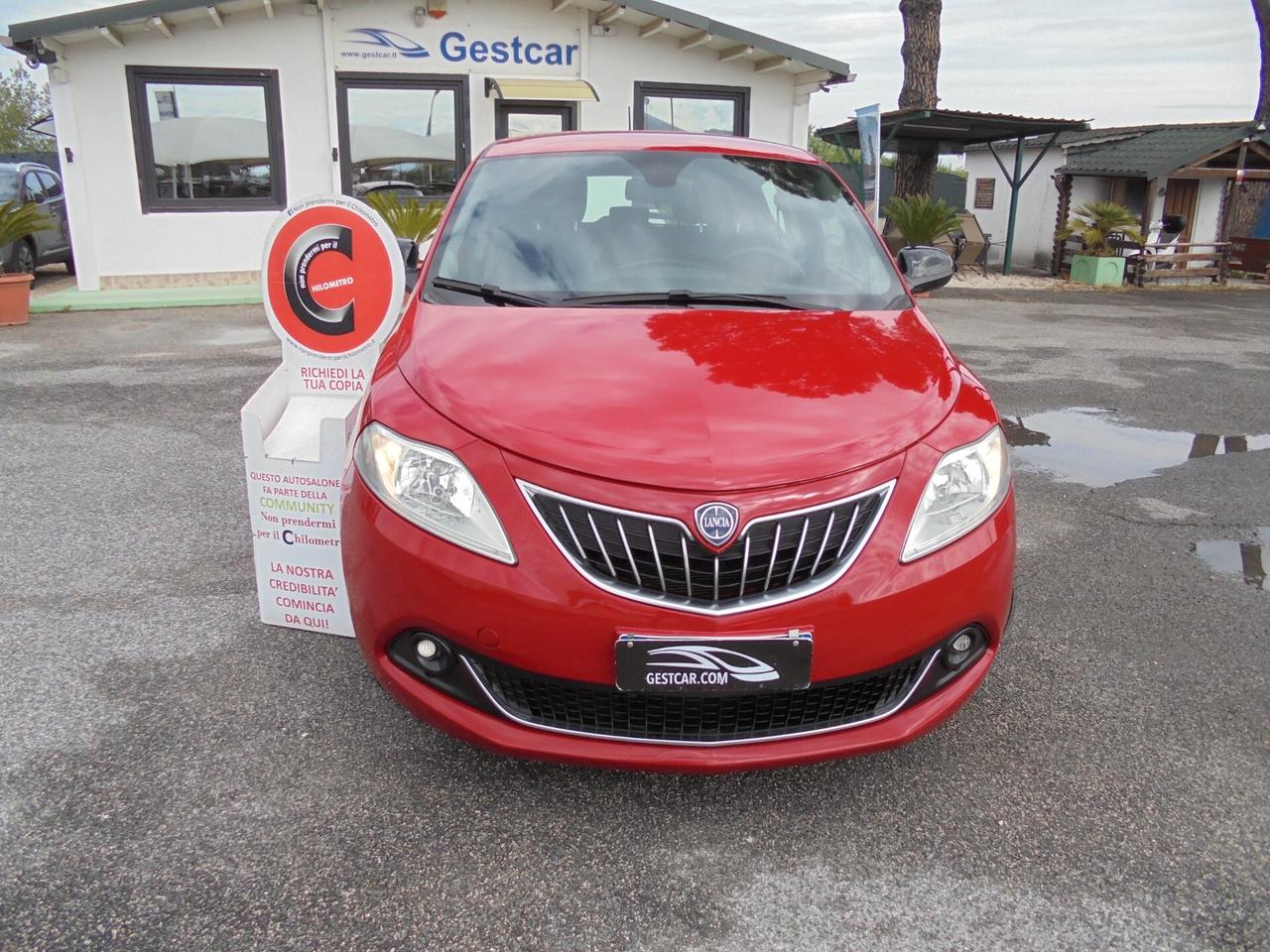Lancia Ypsilon 1.0 FireFly 5 porte S&S Hybrid Gold