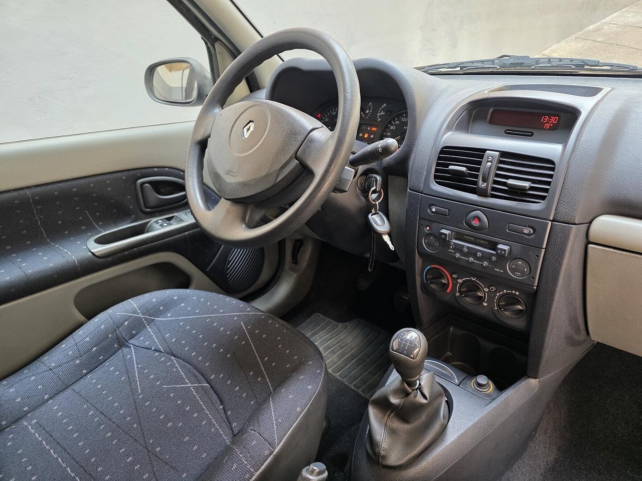 RENAULT CLIO - UNICO PROPRIETARIO