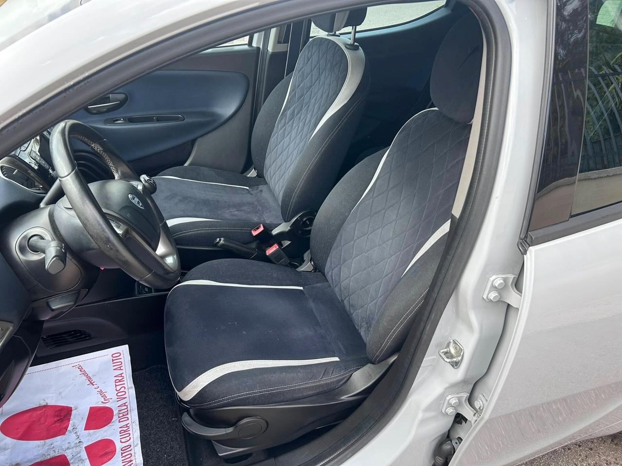 Lancia Ypsilon 1.2 allestimento Mya