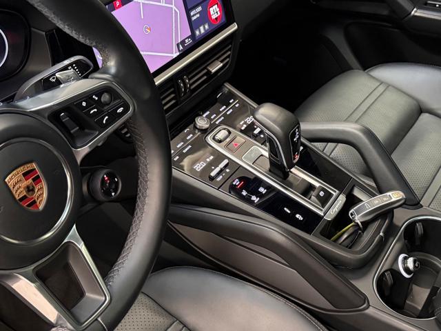 PORSCHE Cayenne Coupé 3.0 V6