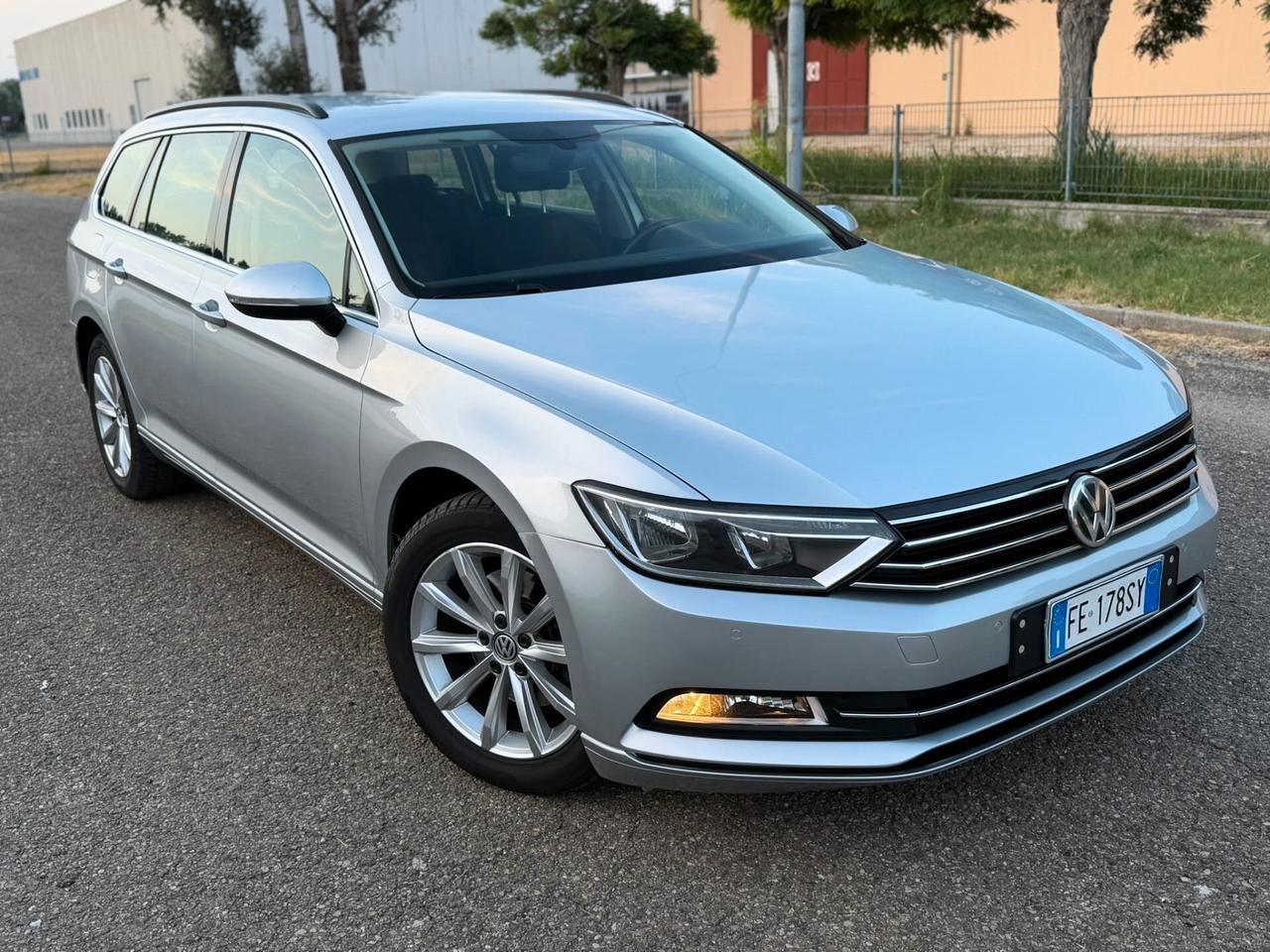 Volkswagen Passat 1.6 TDI DSG AUTOMATICO BlueMotion