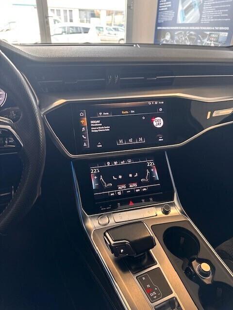 Audi A6 Avant 40 2.0 TDI 204 CV S LINE *FULL*