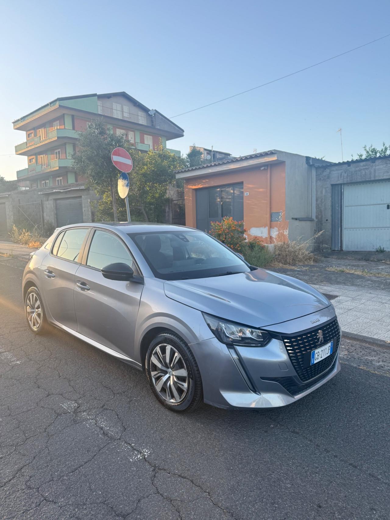 Peugeot 208 PureTech 75cv