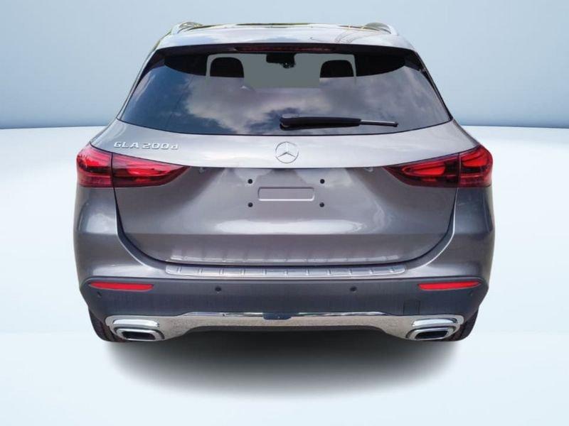 Mercedes-Benz GLA 200d Automatic Advanced Progressive