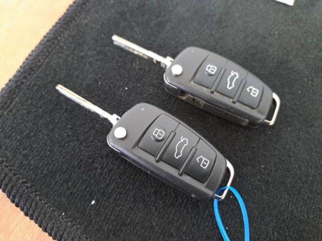 AUDI Q2 30 TDI Business