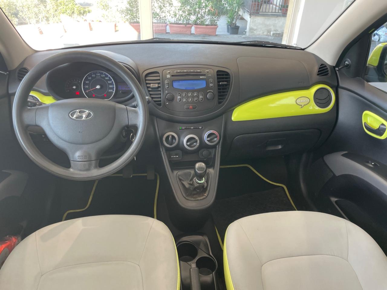 Hyundai i10 1.1 12V Fiorucci Soft Top Cabrio