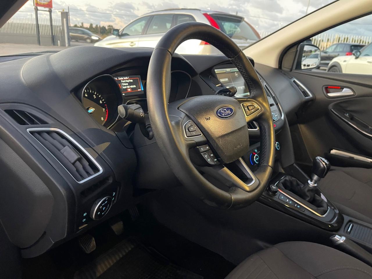 FORD FOCUS 1.0 125CV BERLINA TITANIUM FULL LED