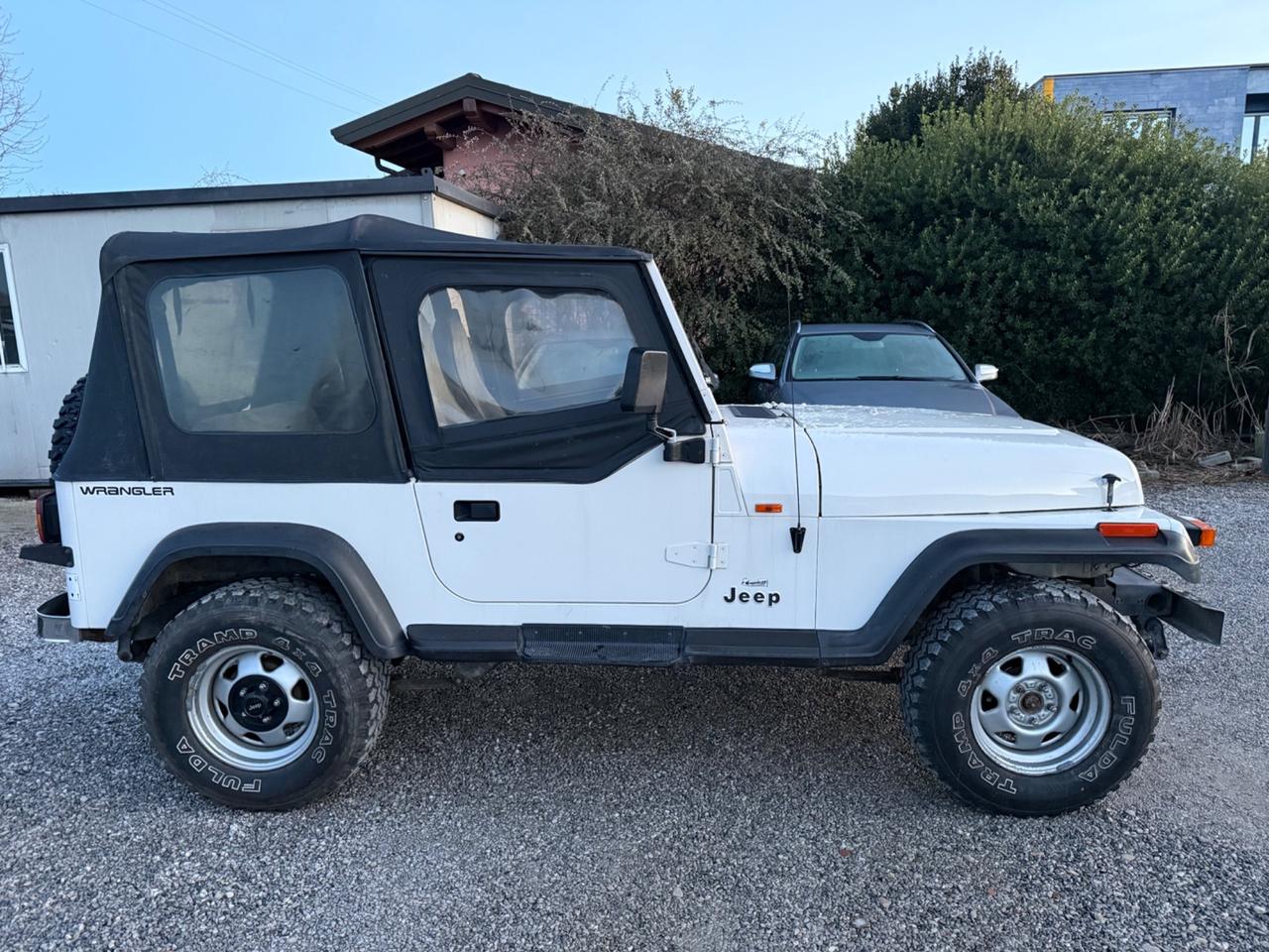 Jeep Wrangler 2.5 cat Soft top (EU)