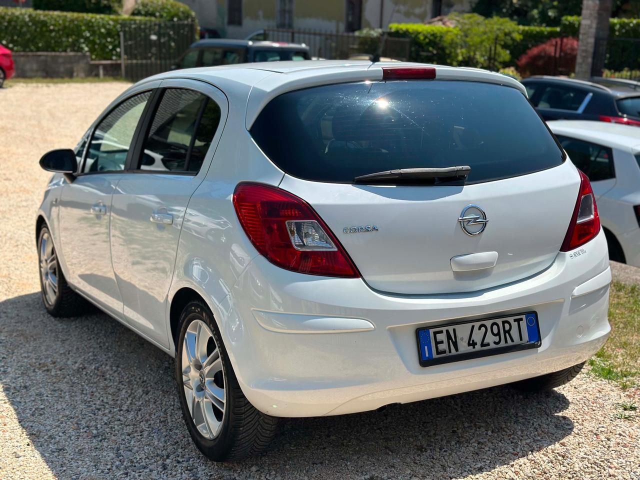 Opel CORSA 1.2 5P GPL COSMO KMCERT NEOPAT UNICOPR