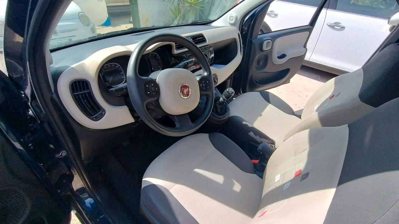 Fiat Panda 1.2 Lounge 5 Posti Neopatentati