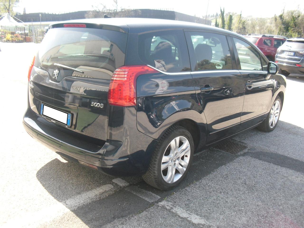 Peugeot 5008 2.0 HDi 150CV Féline 7 POSTI, FULL OPT, UNIPRO'