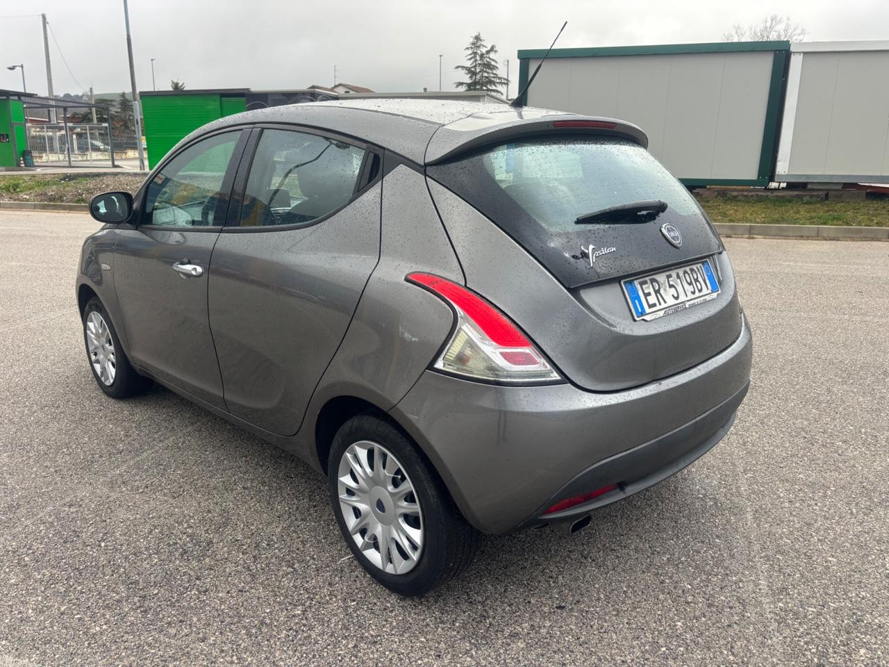 Lancia Ypsilon 1.2 69 CV 5 porte Gold