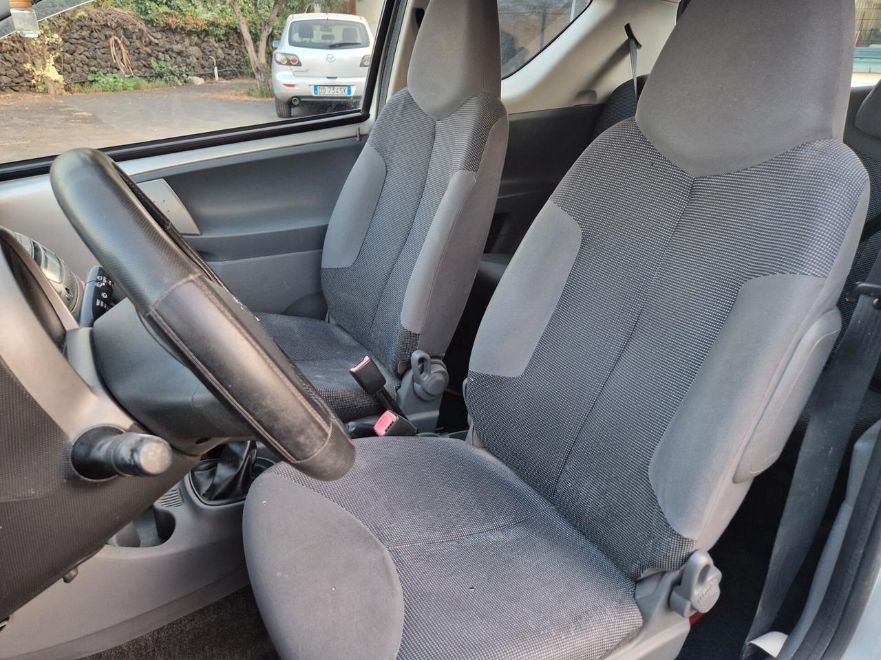 Peugeot 107 1.0 68CV 3p. Plaisir