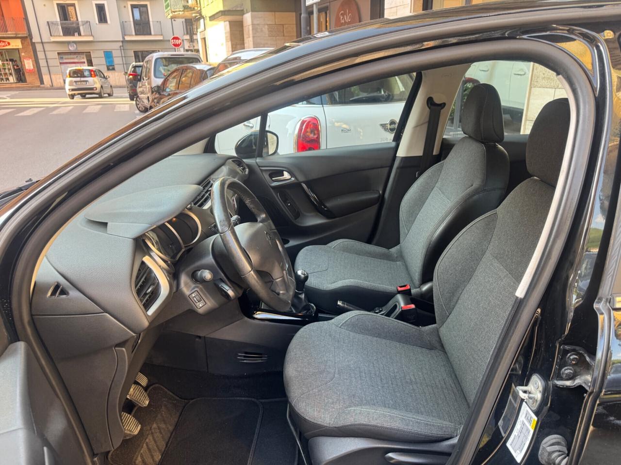 Citroen C3 BlueHDi 1.6cc cv 75 Live Edition