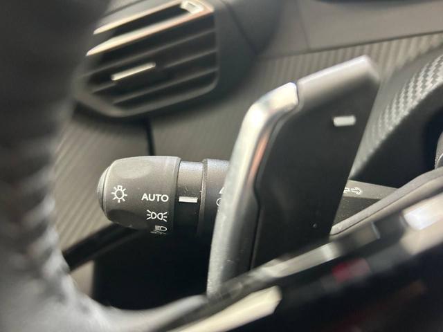 PEUGEOT 2008 PureTech 130 S&S EAT8 Allure