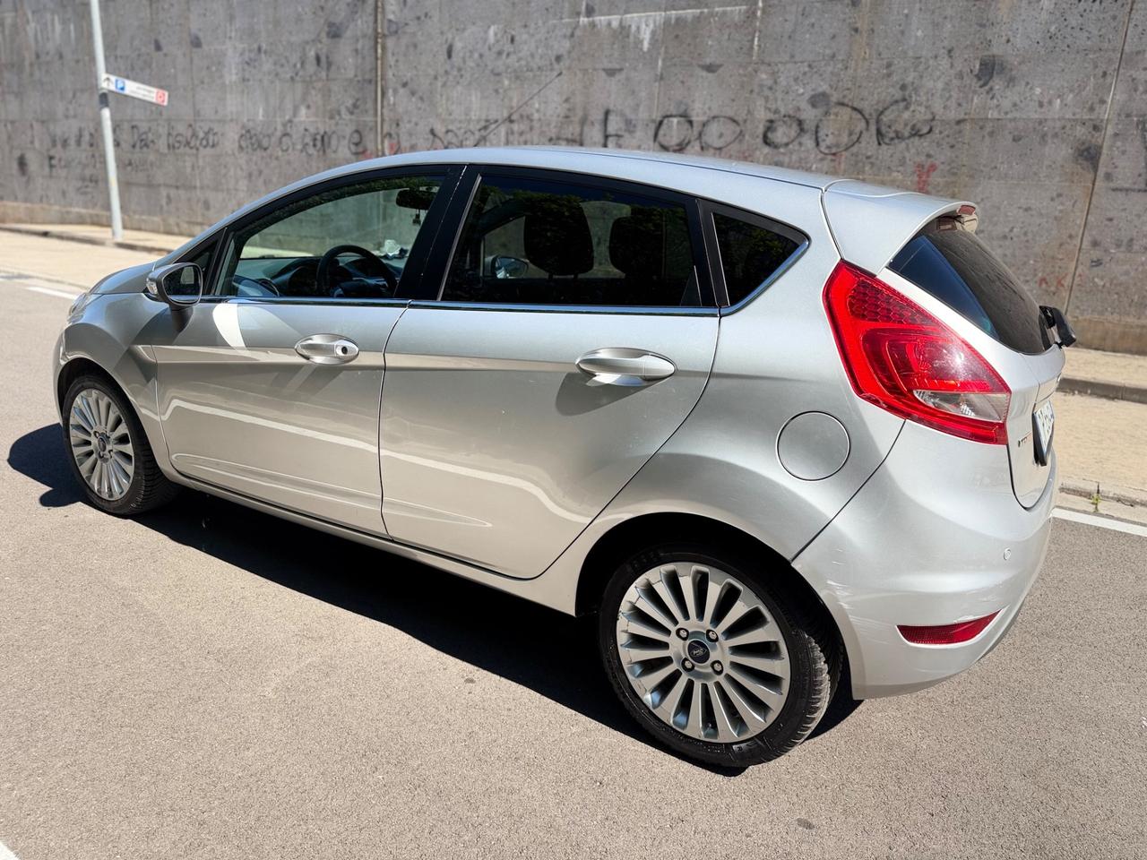 Ford Fiesta 1.4 TDCi 5p. Titanium ok neopatentati
