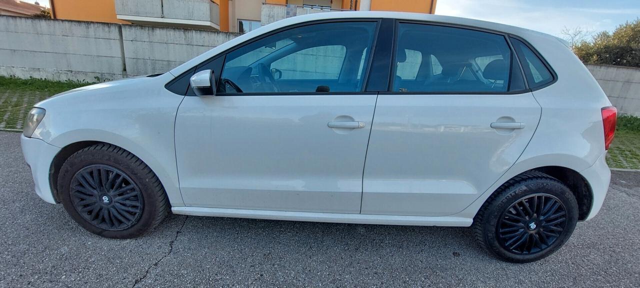 POLO 1,2 DIESEL 75 CV X NEOPATENTATI TELEFONO BLUETOOTH GOMME NUOVE IMPECCABILE