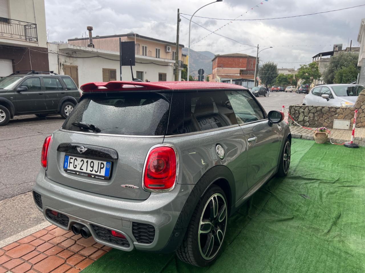 Mini John Cooper Works challenge edition