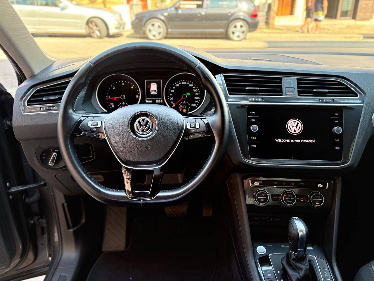 Volkswagen Tiguan 2.0 TDI DSG R-Line FULL/LED/NAV