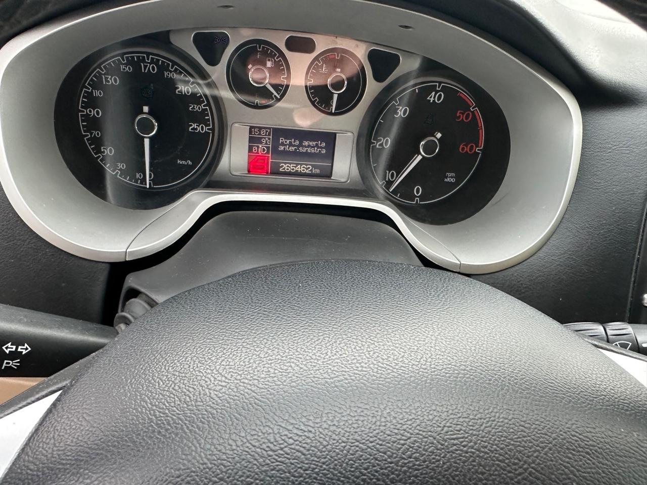 Lancia Delta 1.6 MJT DIESEL 2010