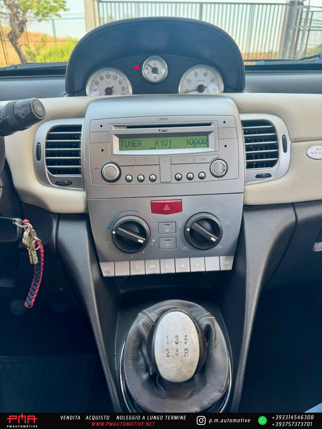 Lancia Ypsilon 1.3 MJT 90 CV Oro