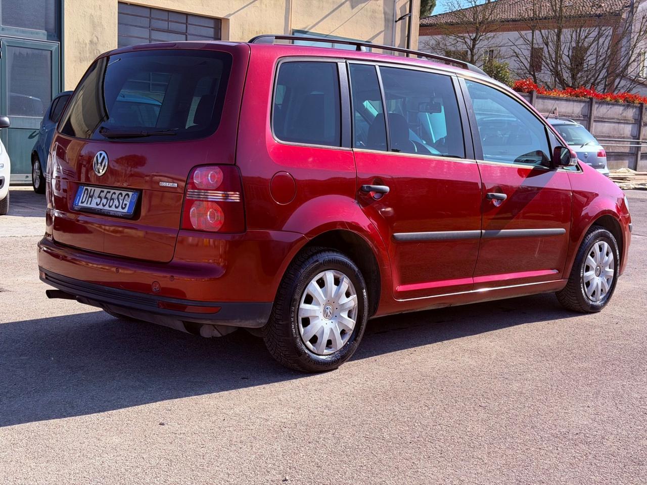 Volkswagen Touran 2.0 Conceptline Ecofuel