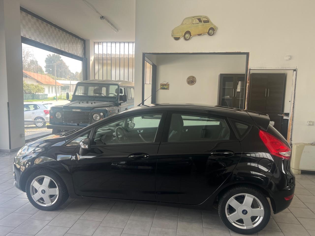 Ford Fiesta Ikon 1.4 5 porte Bz.- GPL