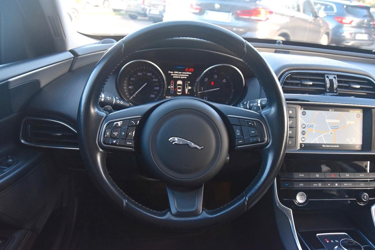 Jaguar XE 2.0 D Turbo 180CV aut. Prestige