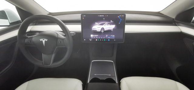TESLA Model Y RWD