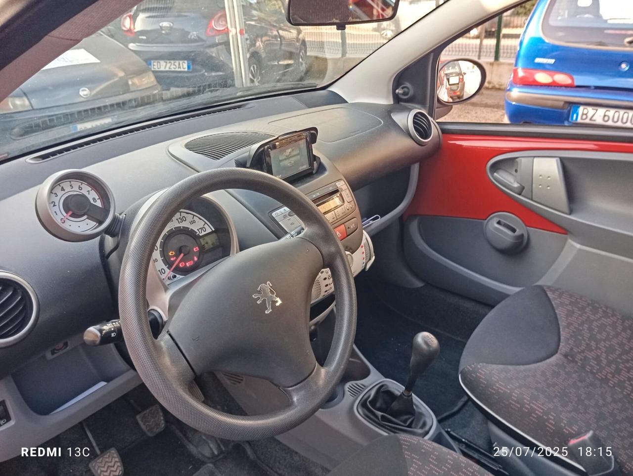 Peugeot 107 1.0 68CV 5p. Allure