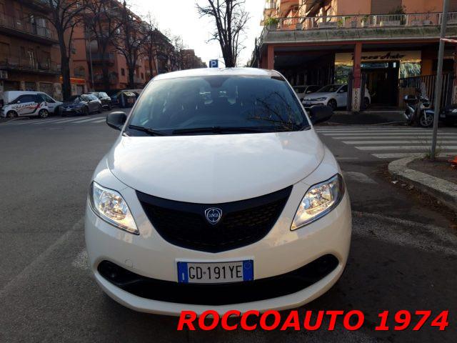 LANCIA Ypsilon 1.0 Hybrid Silver 5 POSTI