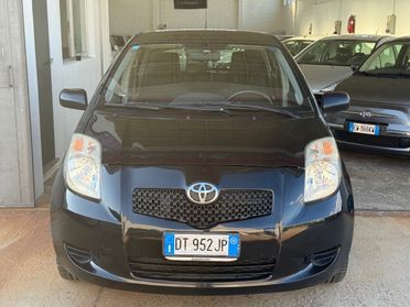Toyota Yaris 1.0 5 porte Sol ok neopatentati