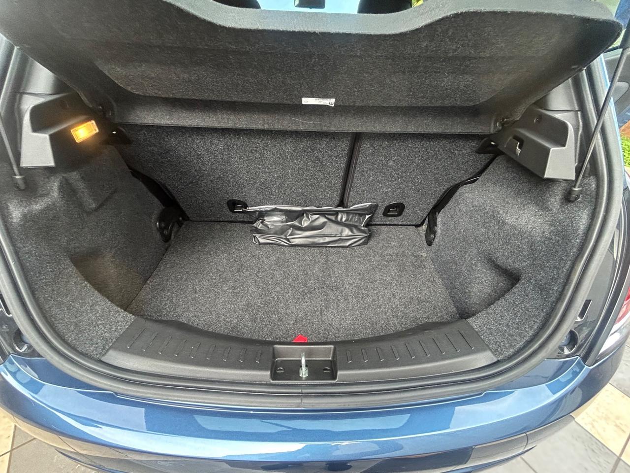 Lancia Ypsilon 1.0 FireFly 5 porte S&S Hybrid Ecochic Gold