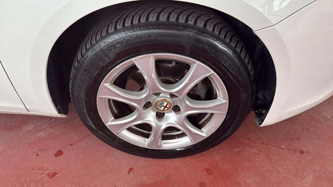 Alfa Romeo Giulietta 1.6 JTDm-2 105 CV Exclusive