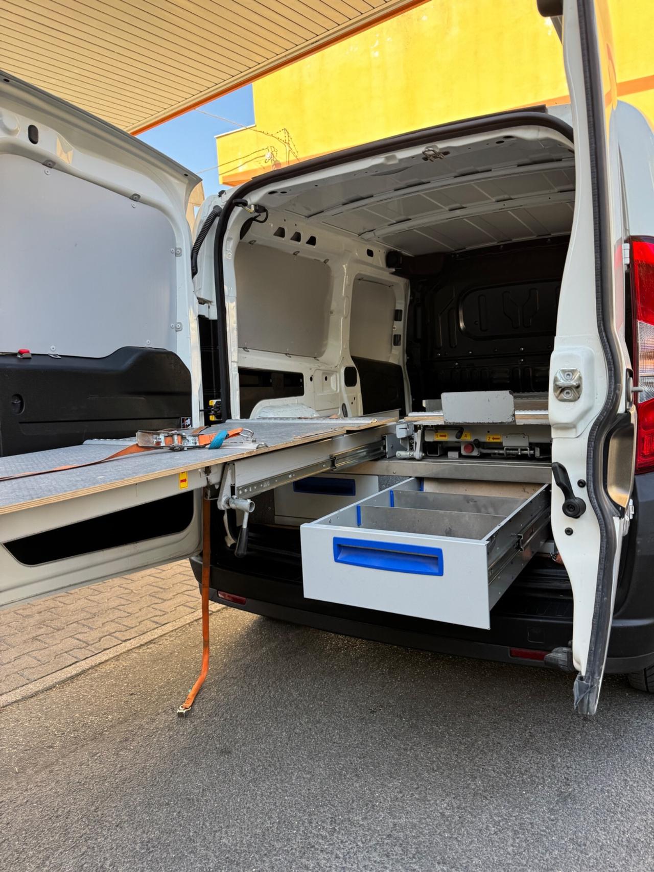 Fiat Doblo Doblò MAXI 1.6 MJT 105CV N1 ALLESTITO GARANZIA
