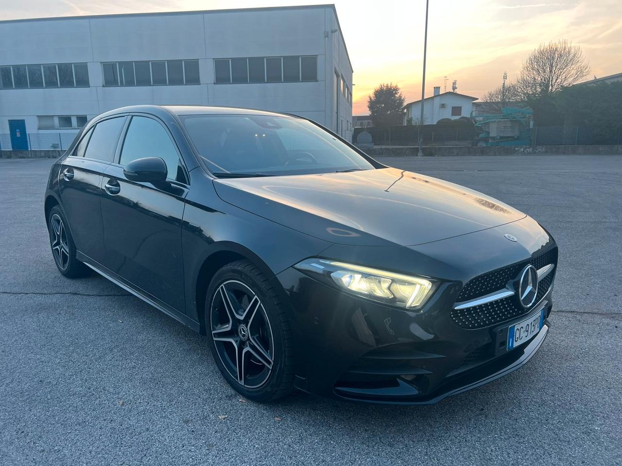 Mercedes-benz A 250 e Automatic EQ-Power Sport