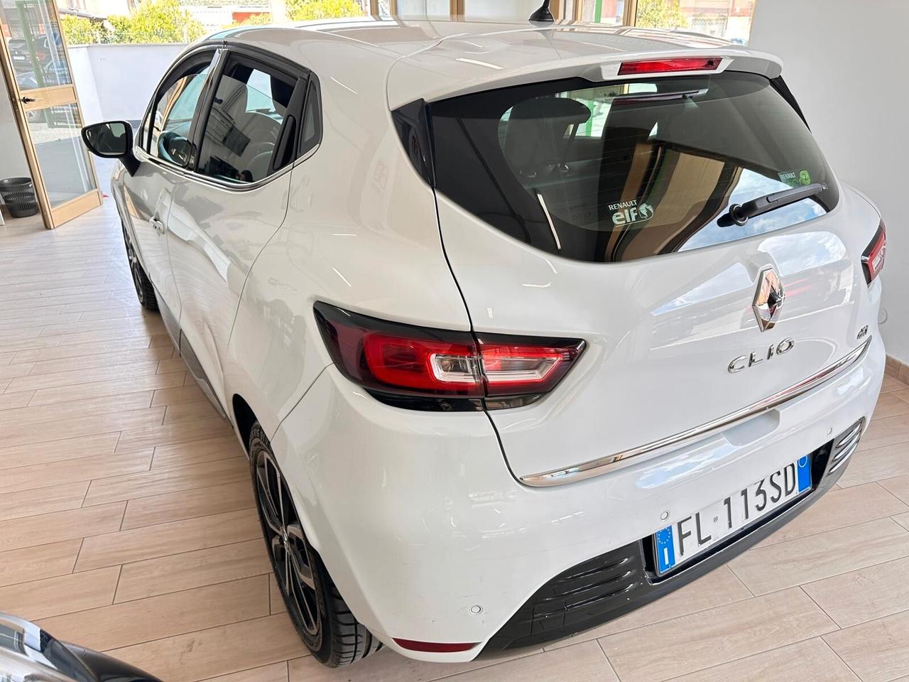 Renault Clio dCi 8V 90CV EDC Start&Stop 5 porte Energy Intens